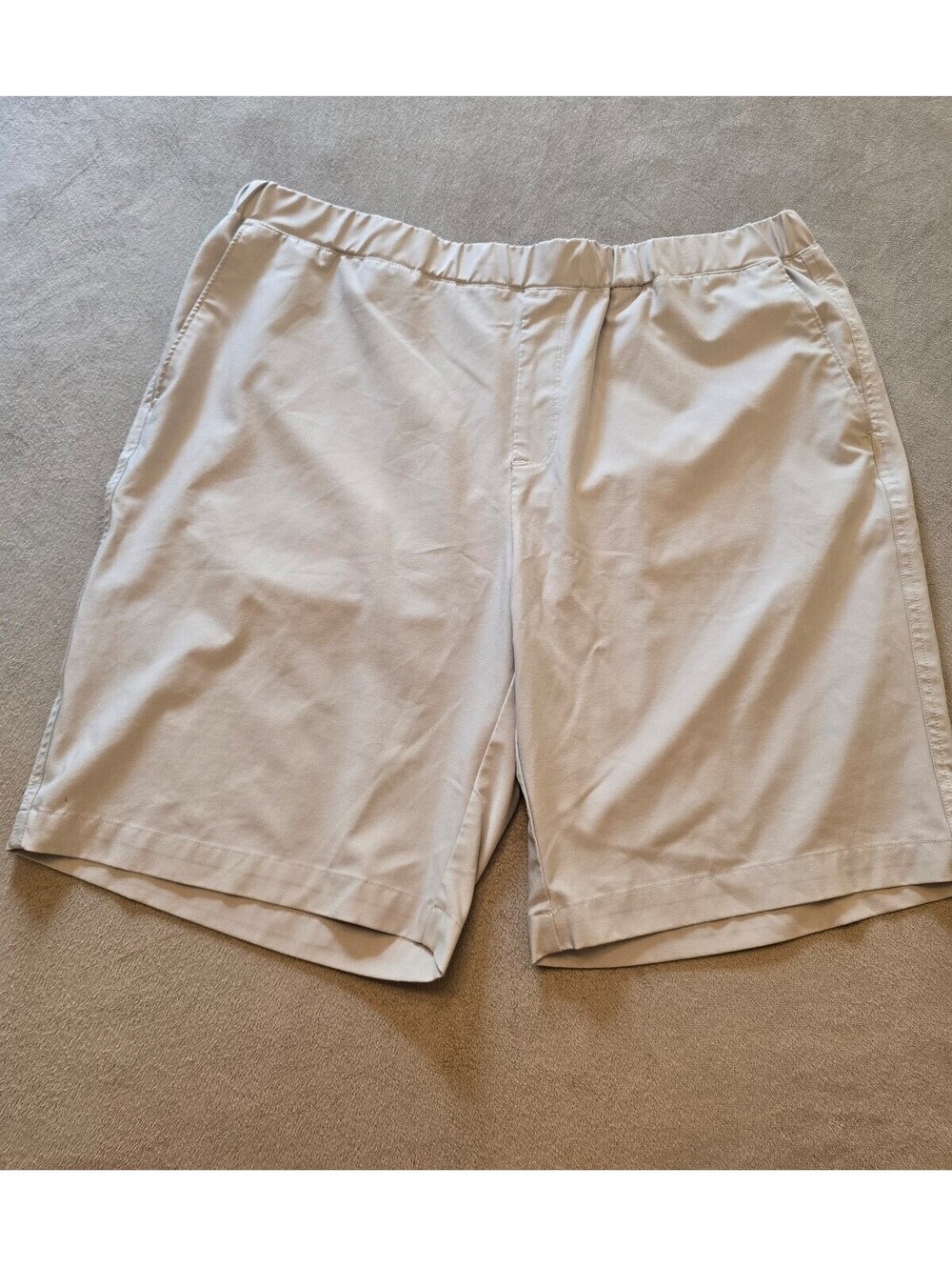 Men's Casual Greg Norman High-Performance Stretch Light Grey Golf Short (XL)